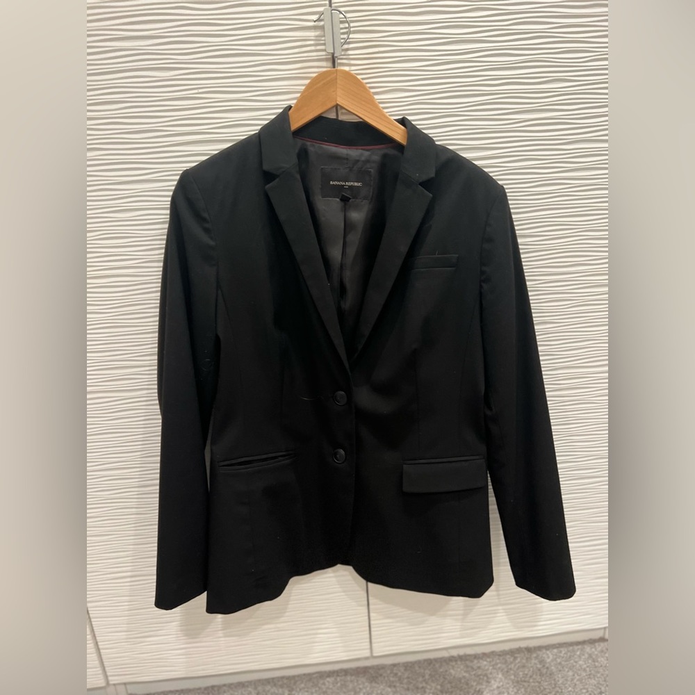 New condition- banana republic blazer